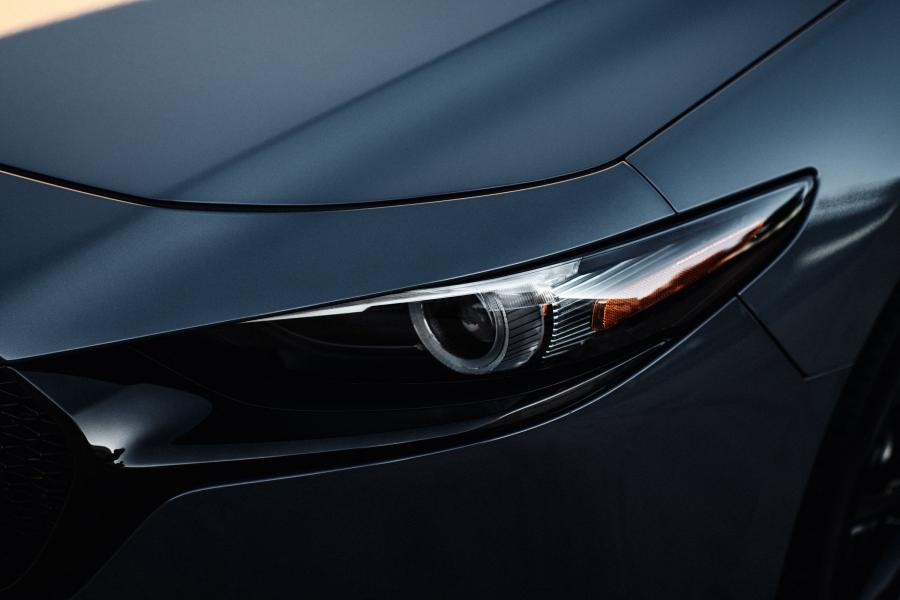 Детали экстерьера Mazda3 Skyactiv-G AWD Hatchback (BP) 2019 года  (NA) (фото 3 из 16)